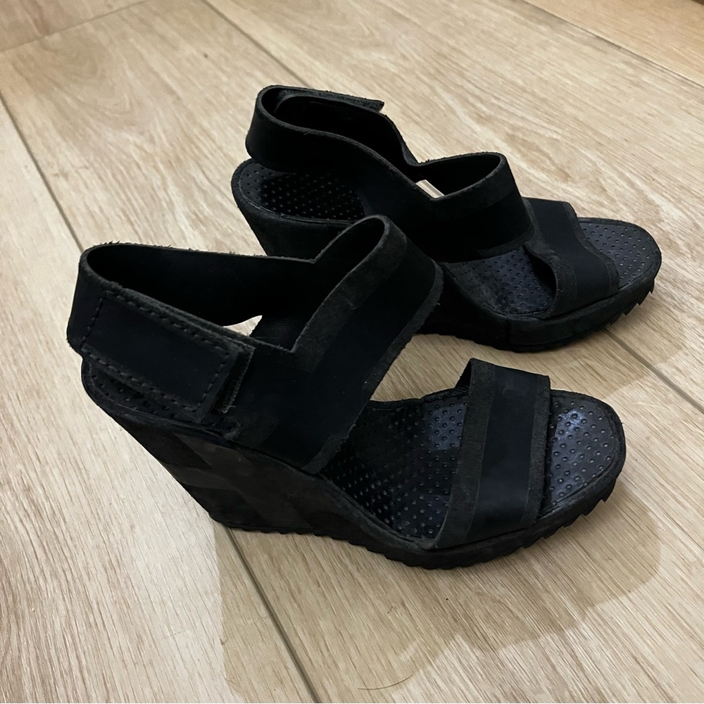 Pedro Garcia Josette Suede Wedge Sandals Black - Picture 8 of 9